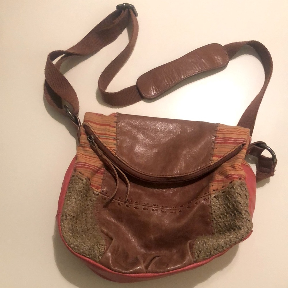 The Sak Purse